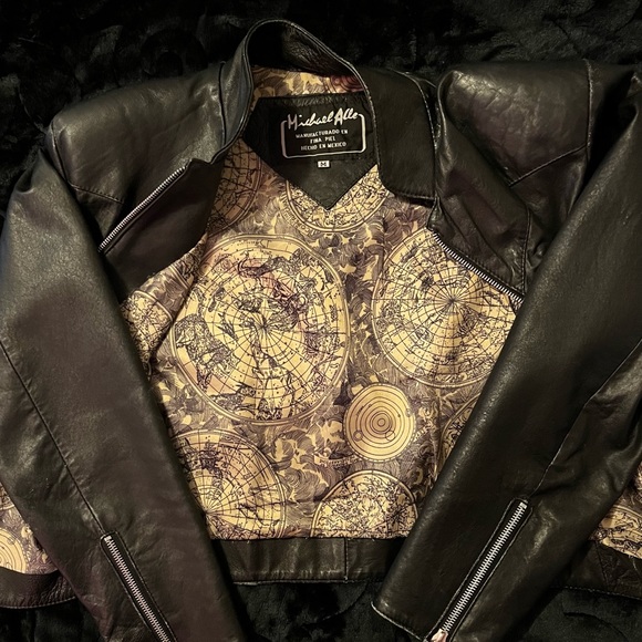 cropped leather jackettt, made in mexico. - Picture 7 of 11